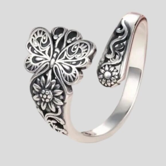 Butterfly Womens Adjustable Ring Vintage Look NEW - Picture 3 of 3